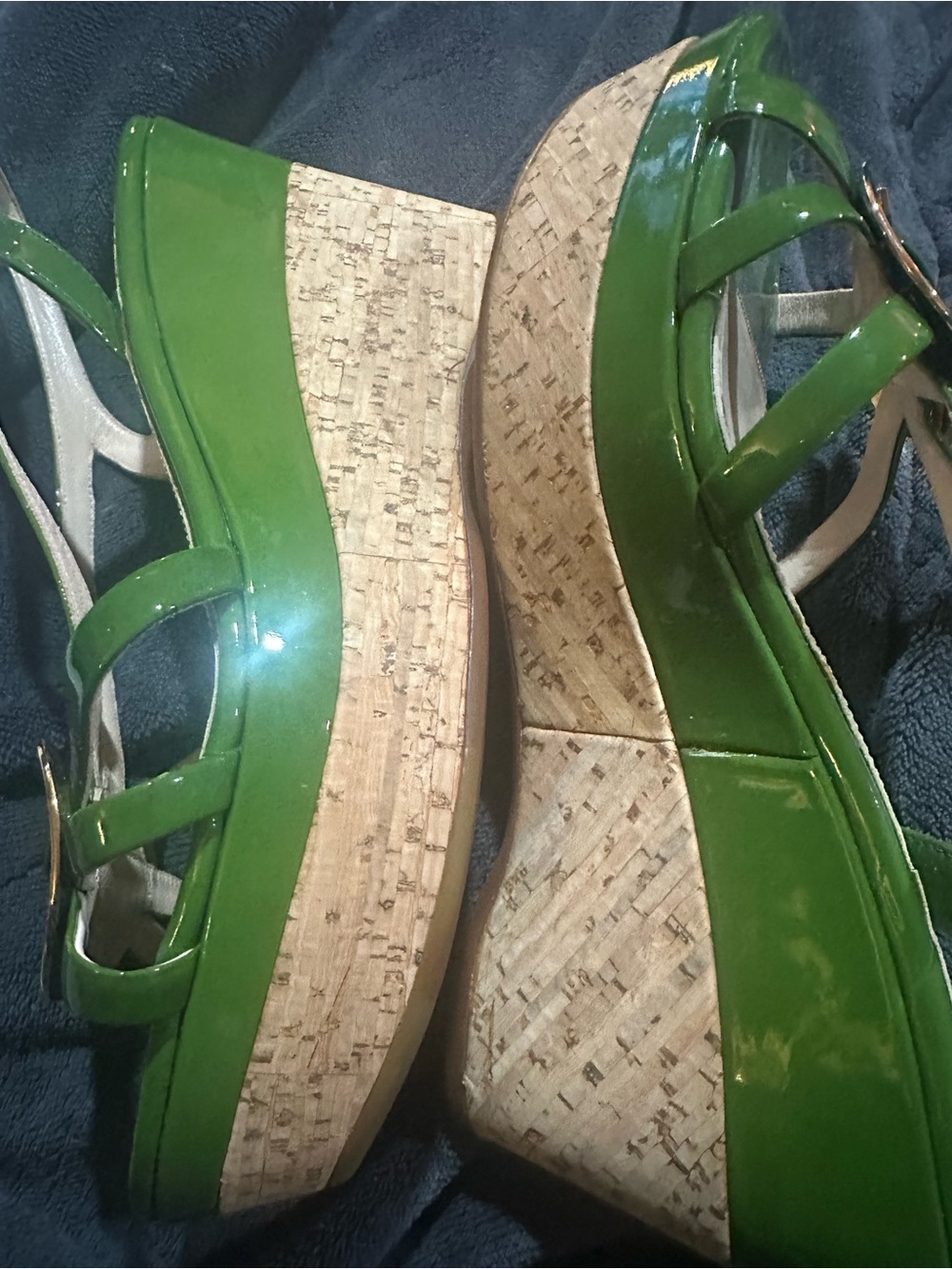 Prada Green Patent Leather Slingback Wedge Heels -Gold Logo Buckle-Sz 39 - Picture 4 of 5